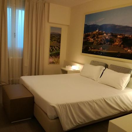 Villa Del Poggio Prosecco Bike Hotel 산 피에트로 디 펠레토 외부 사진