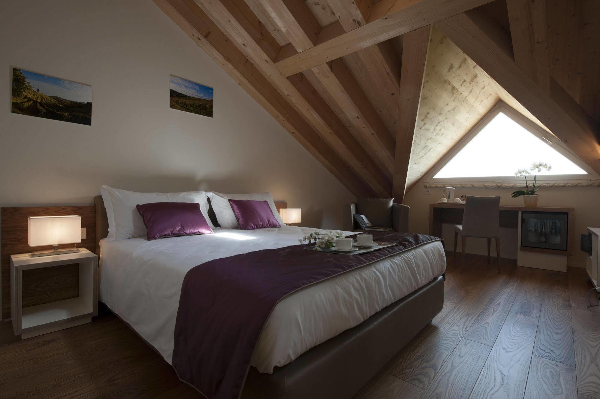 Villa Del Poggio Prosecco Bike Hotel 산 피에트로 디 펠레토 외부 사진