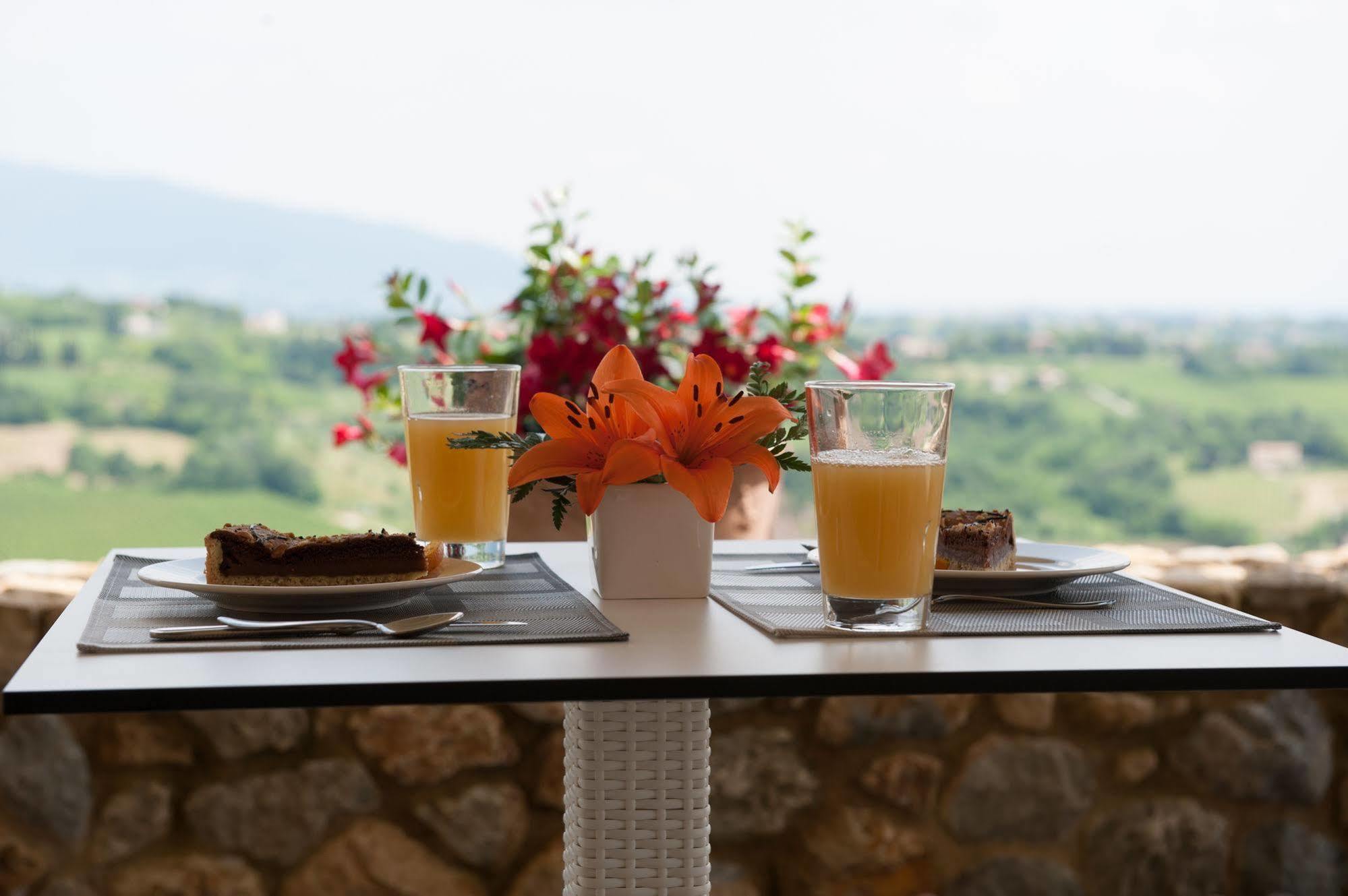 Villa Del Poggio Prosecco Bike Hotel 산 피에트로 디 펠레토 외부 사진